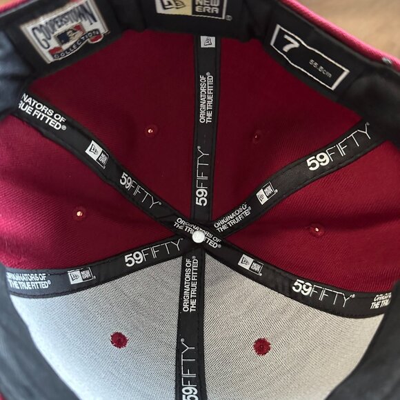 Philadelphia Phillies New Era Cooperstown Collection 59FIFTY Fitted Hat - Picture 2 of 4